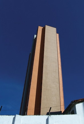 La torre de apartamentos se relaciona con la mirada meramente económica. Foto: cortesía Juan David Chávez.
