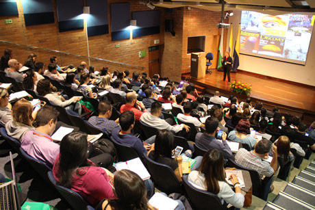 Alrededor de 150 personas participaron en el Seminario Cómo contar la ciencia que se llevó a cabo en la Universidad Eafit.