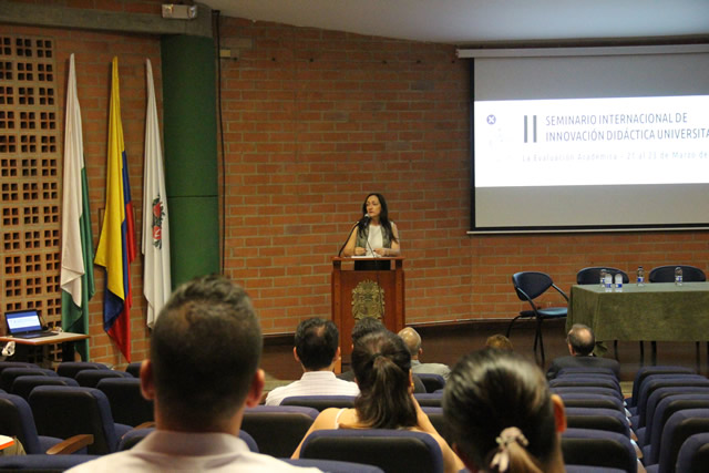 El Seminario fue organizado por la Dirección de Investigación y Extensión y las facultades de Ciencias, Arquitectura y Ciencias Agrarias.