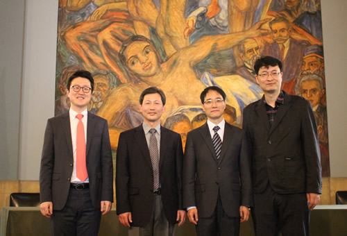La delegación coreana visitó la U.N. Medellín en febrero para la firma simbólica del acuerdo.