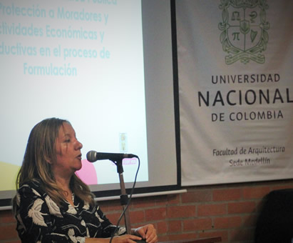 Análida Rincón Patiño, profesora de la Escuela de Planeación Urbano Regional de la Facultad de Arquitectura.