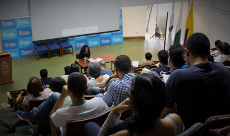 La Memoria y sus Márgenes fue la conferencia que la académica dictó en la U.N. Sede Medellín.