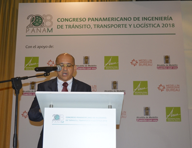 Profesor Iván Sarmiento, director del Grupo de Investigación en Vías y Transporte (VITRA) de la Facultad de Minas de la Universidad Nacional de Colombia Sede Medellín.
