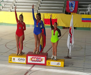 Eliana obtuvo oro y plata en el II Campeonato Nacional Interclubes de Patinaje Artístico.