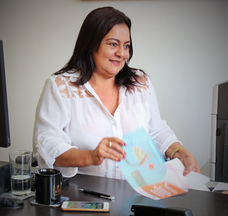 Nancy Arenas Castañeda es secretaria en la U.N. Sede Medellín desde 1991.