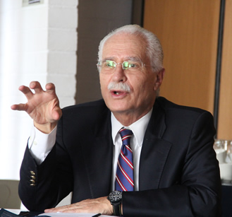 Carlos Montúfar, rector de la Universidad San Francisco de Quito (Ecuador).