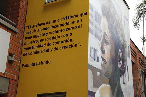 El archivo es producto de lo que Fabiola Lalinde denominó como “Operación Cirirí”, y es el más completo de la primera ejecución extrajudicial por la que la Comisión Interamericana de Derechos Humanos (CIDH) responsabilizó al Estado colombiano. Foto: Unimedios.