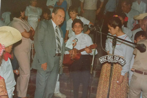 Desde los ocho años comenzó a estudiar música. Foto: cortesía Jorge Ernesto Espinosa Oviedo.
