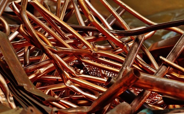 El cobre es una posibilidad para contribuir a la transición energética. Foto: tomada de Pixay.com