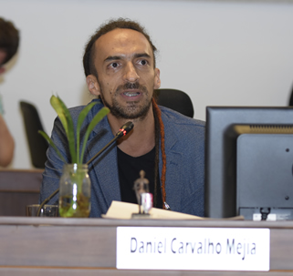 La sesión de debate sobre calidad del aire la lideró el concejal Daniel Carvalho.