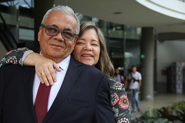 Su esposa, Luz Stella Rodas, lo ha acompañado durante 28 años.