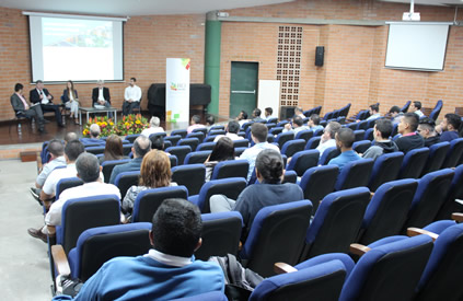 La actividad fue liderada por el Centro de Educación Continua y Permanente de la Dirección de Investigación y Extensión de la U.N. Sede Medellín.