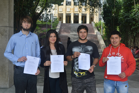 Los desarrolladores son estudiantes de últimos semestres de Ingeniería de la U.N. Sede Medellín.