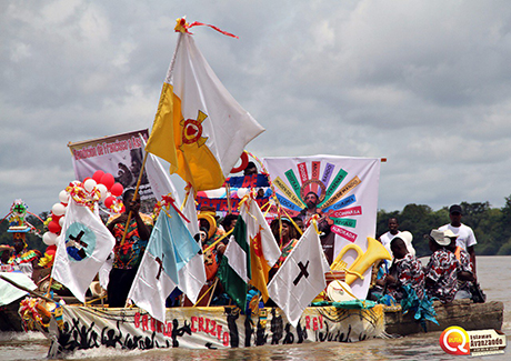 Como parte de las Fiestas de San Pacho se hacen las balsadas franciscanas. Foto: tomada de bit.ly/3fFiGmu