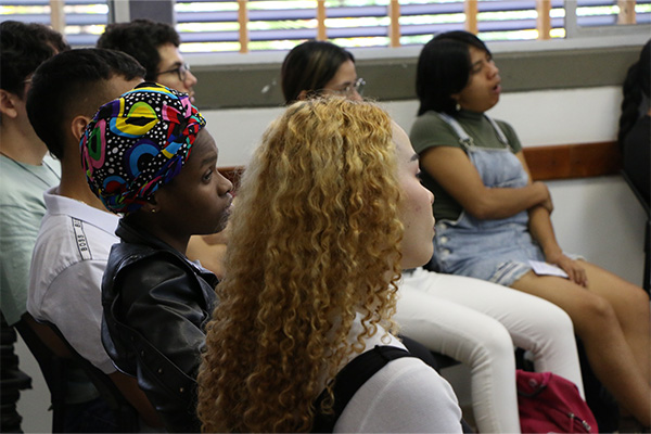 En los talleres realizados con estudiantes, asistieron representantes de comunidades étnicas. Campus El Volador. Foto: cortesía Enarmonia.