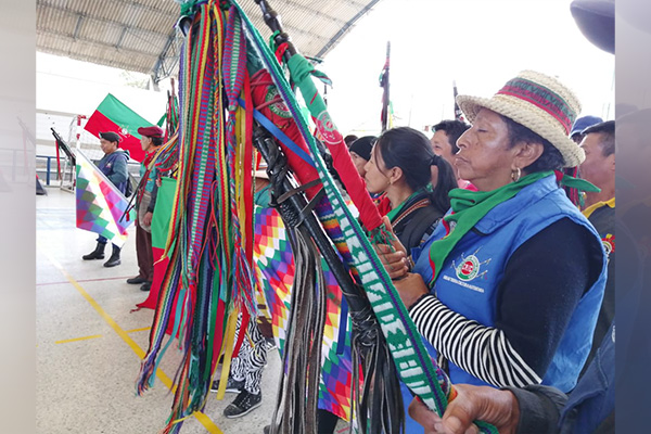 La Guardia Indígena es un colectivo concebido como un organismo ancestral de resistencia y defensa del territorio. Foto: CRIC - Tomada de onx.la/deaeb