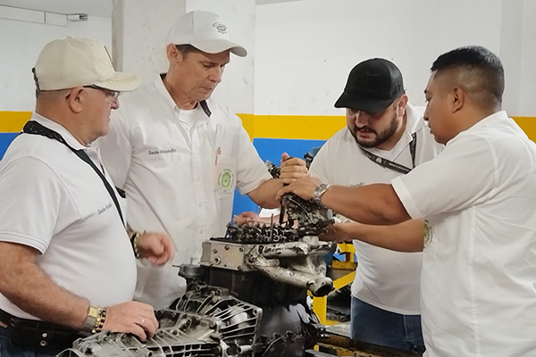 La capacitaciones buscaban fortalecer la seguridad, la convivencia y la movilidad en los campus. Foto Sección Personal Administrativo
