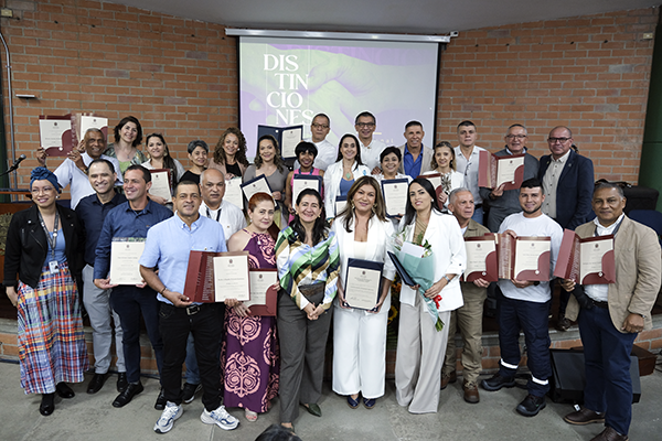 Las Distinciones al Personal Administrativo se realizaron el 5 de diciembre en el Campus El Volador. Foto de Unimedios.