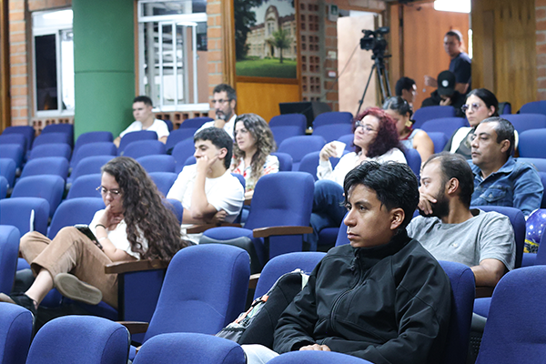 La jornada de la tarde se realizó en el auditorio Gerardo Molina. Foto de Unimedios.