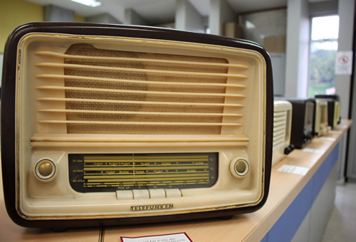 La Exposición de Radios engalanará el Centro de Memoria Histórica hasta finales de 2015.