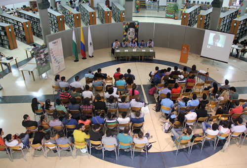 El encuentro se llevó a cabo en la Biblioteca Efe Gómez del campus El Volador.