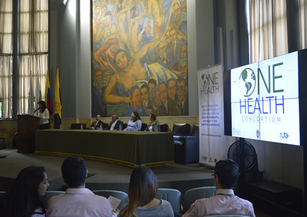Como parte de la presentación del Consorcio se realizó el Seminario One Health, Investigación, Desarrollo e Innovación en Salud Humana, Animal y del Medio ambiente.