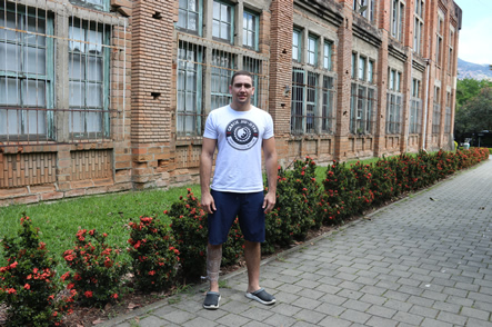Kevin es estudiante del pregrado en Economía de la Facultad de Ciencias Humanas y Económicas.