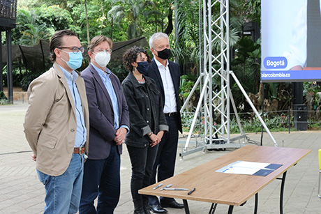 Rectores y representantes de las demás organizaciones participantes firmaron la iniciativa. Foto: Unimedios.