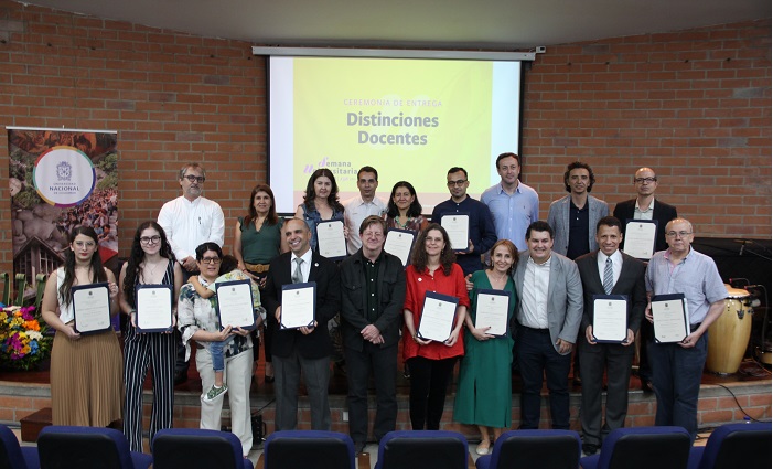 Entrega de Distinciones Docentes 2023 - Semana Universitaria. Foto: Unimedios.