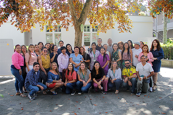 En el encuentro participaron los empleados administrativos y de apoyo a la gestión. Foto: Unimedios.