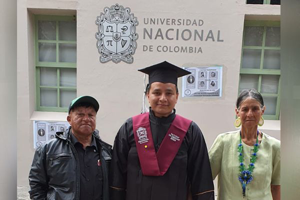 Para la ceremonia, sus padres viajaron desde el Valle del Sibundoy, Popayán. Foto cortesía de Jimmy Pejeandino