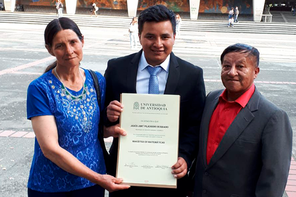 Desde pequeño su pasión fueron los números, hizo su pregrado, maestría y doctorado en matemáticas. Foto cortesía de Jimmy Pejeandino