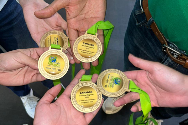 Valentina, Vanessa, Ricardo, Maria Paula y Mariana integran el equipo que llegó a la final. Foto cortesía.