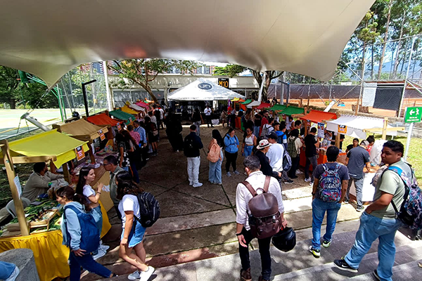 Nos reunimos como comunidad universitaria a celebrar la diversidad que nos caracteriza. Foto Bienestar Universitario